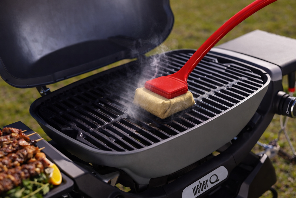 Bristle-Free BBQ Grill Cleaning Brush Steam Cleaning Grill Brush for Weber BBQ